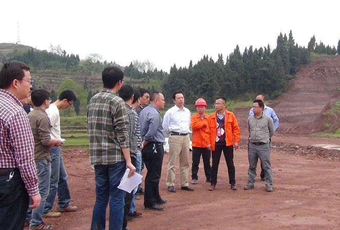 成渝公司甘勇義總經(jīng)理檢查遂廣、遂西工程建設(shè)