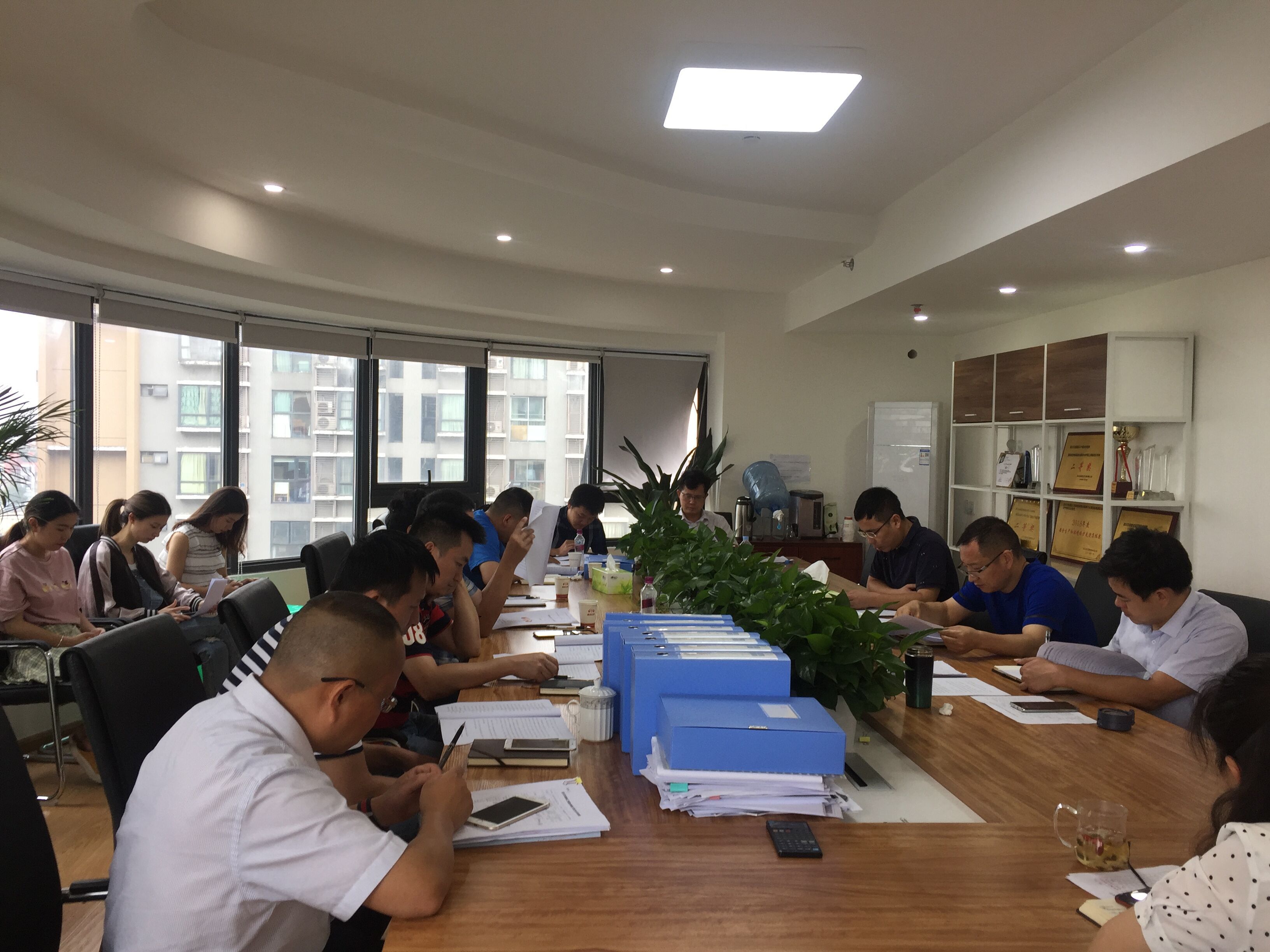 公司公路分公司召開事故剖析警示教育會(huì)