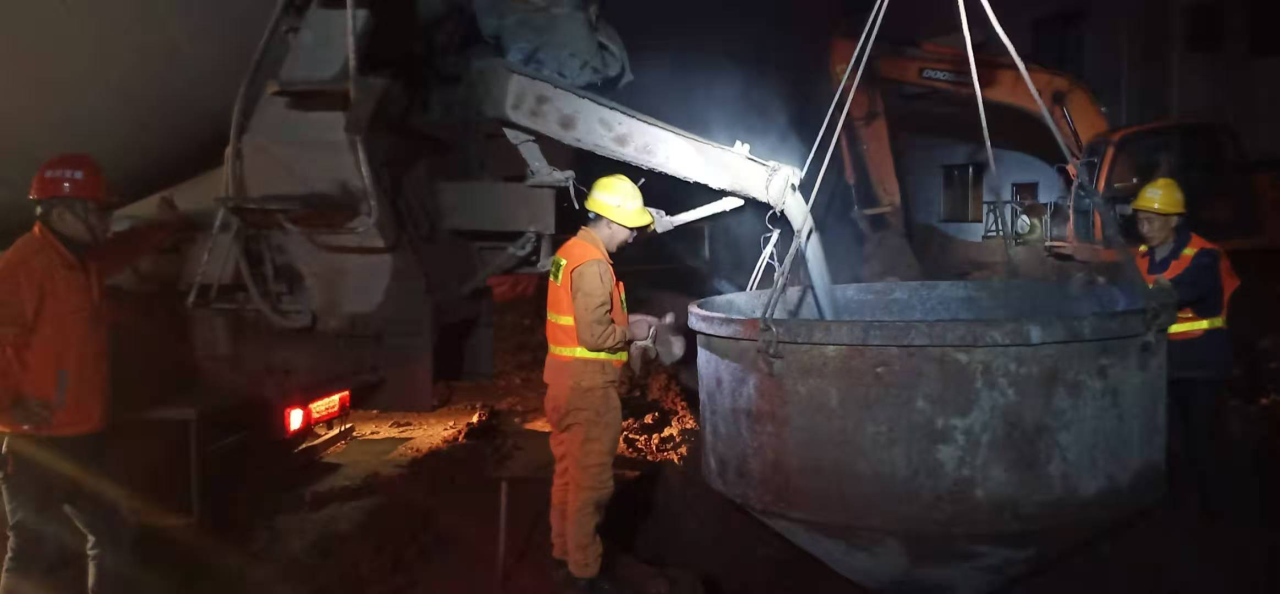 成樂擴容新建段樂夾大道跨線橋首根樁基澆筑成功