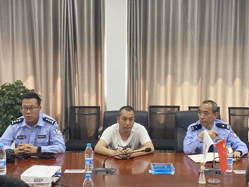安全與守法同在   事故與違法相隨——宜金高速XJ27項(xiàng)目部開(kāi)展交通安全專(zhuān)題教育