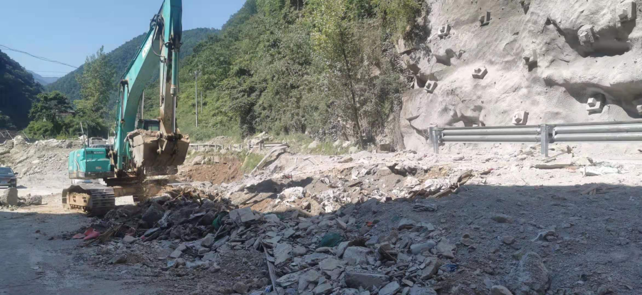 雅西高速公路姚河壩邊坡處治專項(xiàng)工程順利完工