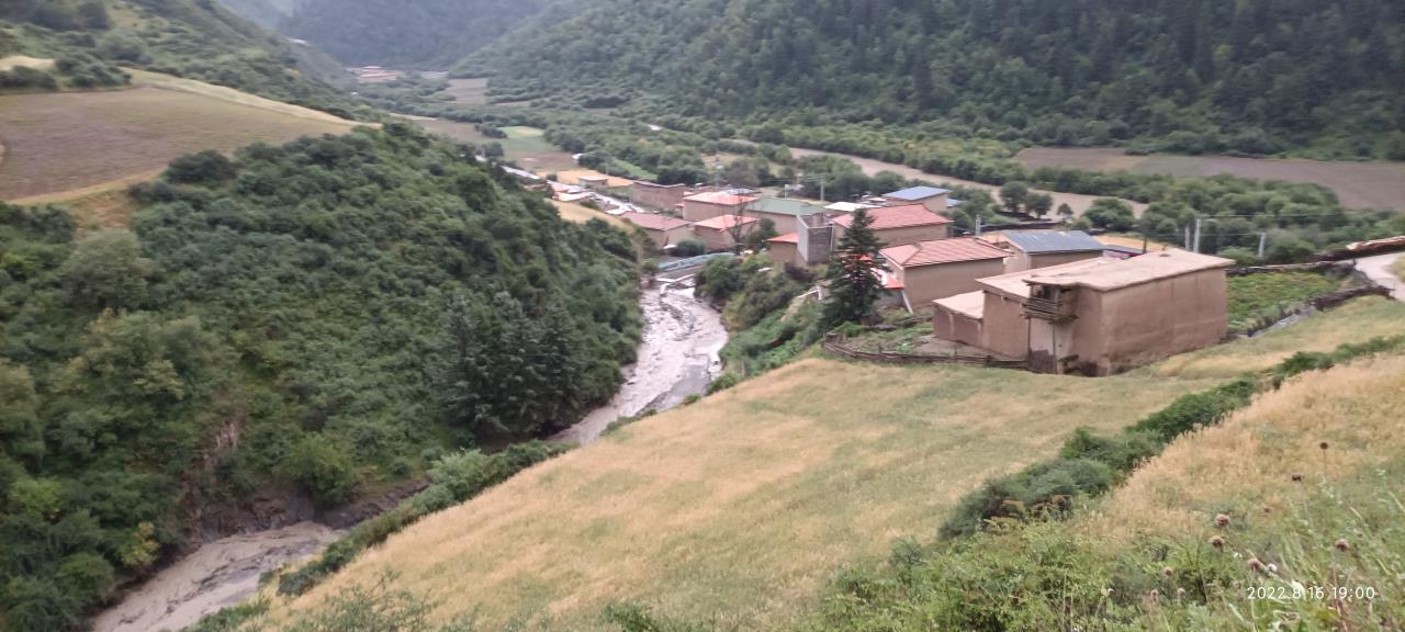 抗洪救災(zāi)，齊心協(xié)力奔赴第一線
