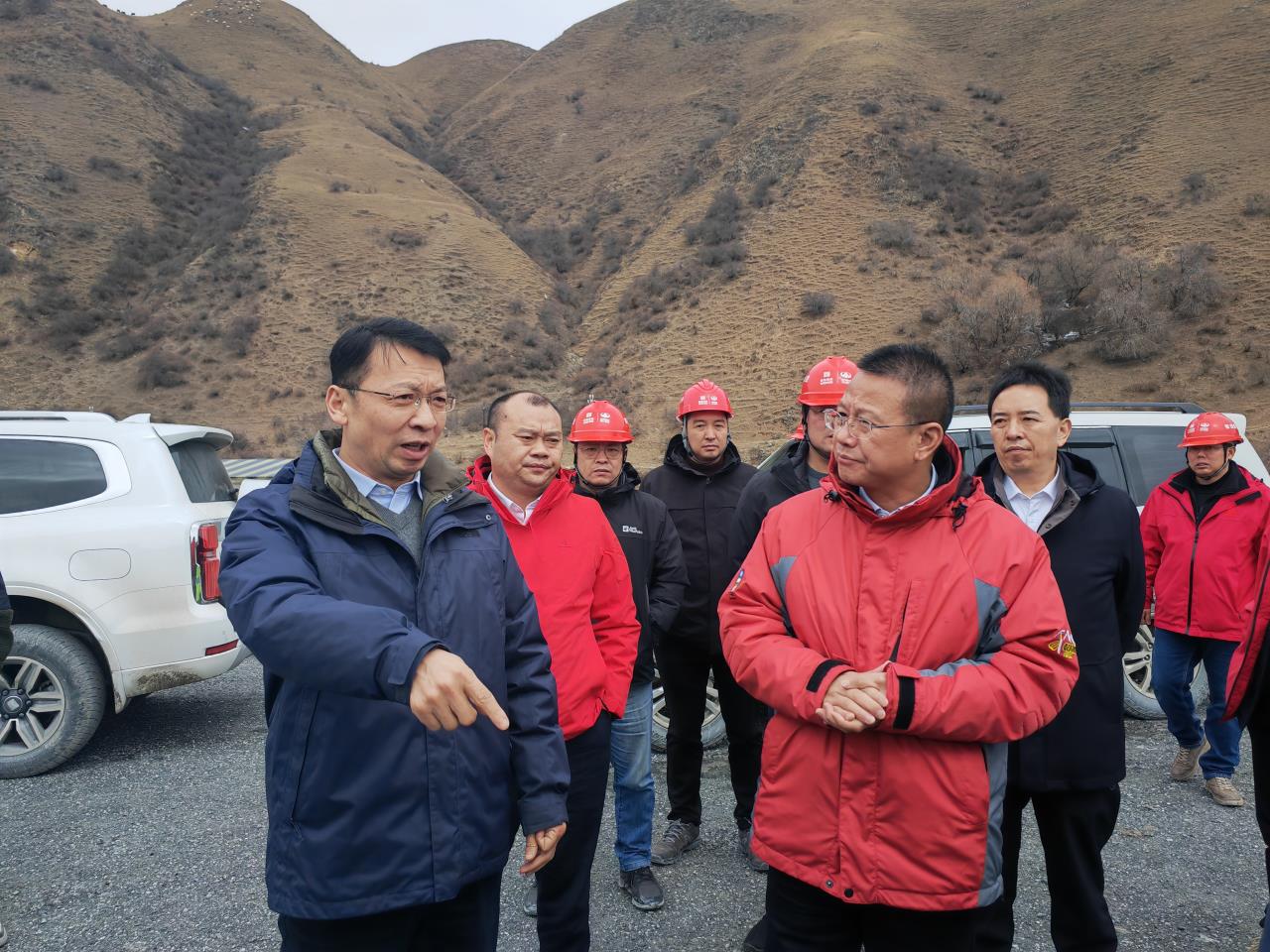 省交通運輸廳黨組成員、副廳長王茂奎 赴交建集團久馬高速TJ5項目檢查指導(dǎo)工作